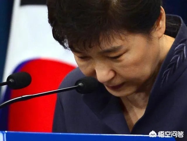 66岁朴槿惠拘捕期限再延长,你认为朴槿惠还要被拘捕多久?