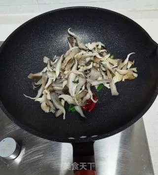 青菜炒蘑菇