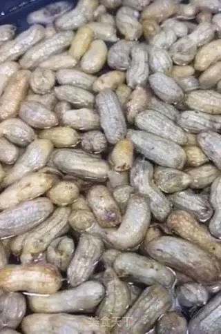 卤味花生