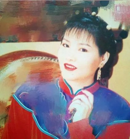 龙飘飘经典老歌50首歌词
