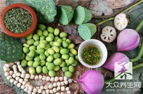 莲子茶的功效与作用有哪些?