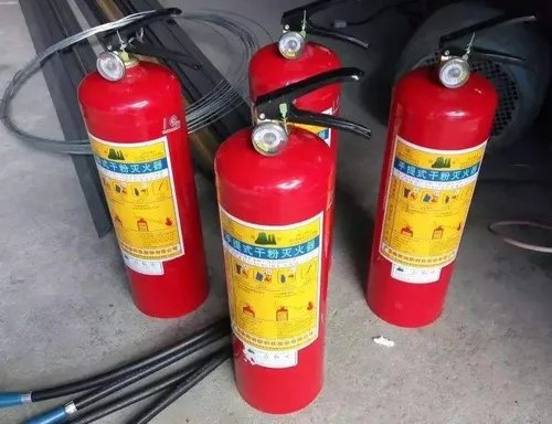 灭火器的操作使用步骤是什么