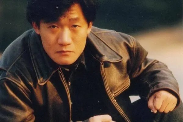网上盛传谢东身世为侯宝林私生子,该事件真相到底是什么?