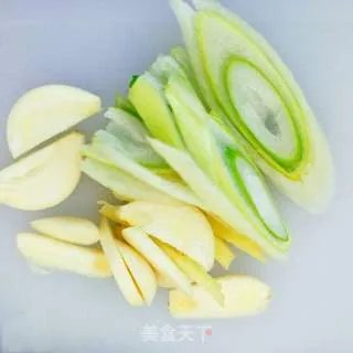 干煸蚕蛹