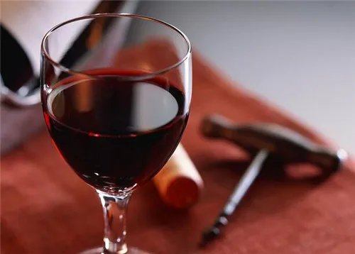 结婚喝什么酒好 婚宴用酒的注意事项