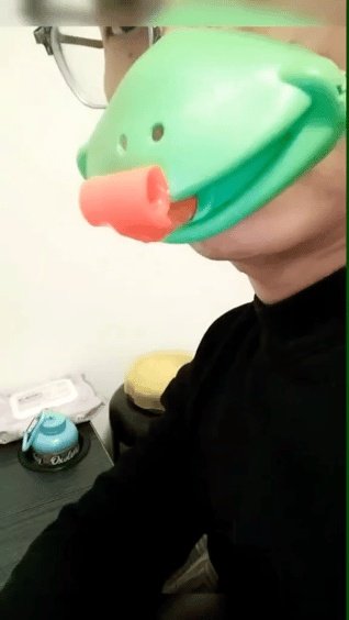 洪世贤结婚照是用潘粤明董洁P的 操作好骚的动态图