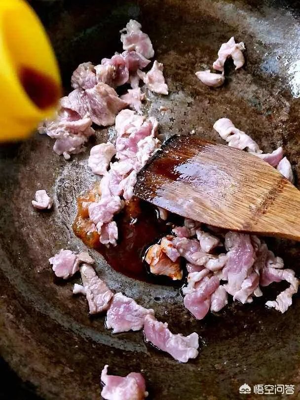 青豆炒肉怎么做好吃,青豆炒肉的家常做法?