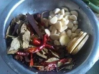 五七油焖大虾