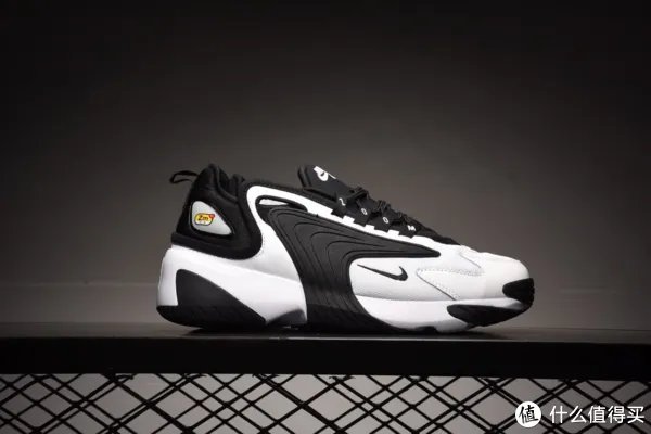 在最好的买鞋季,作为一个Shoe Dog推荐你一定要关注这些“对钩”