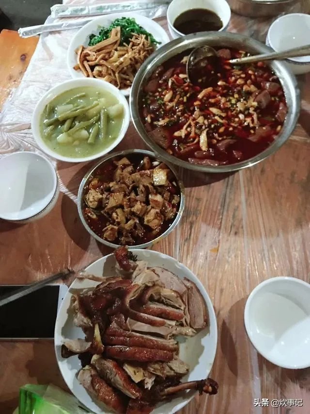 有哪些特色餐馆?