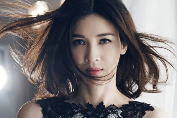 童蕾老公因造假获刑三年,这会给她的演艺事业带来怎样的影响?