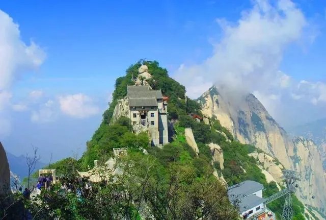华山为何被称为“奇险天下第一山”?