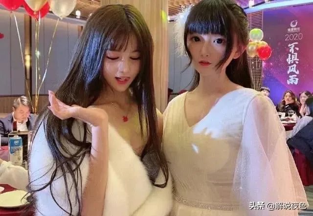 又一女主播“着了道”!原因竟比古阿扎还上头,换衣全程遭镜子直播,如何评价?