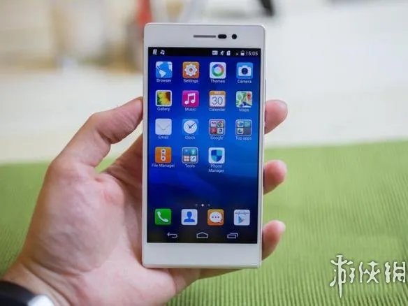 放在兜里都容易折弯了 最薄十大旗舰手机你有吗?