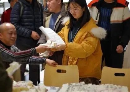 高校为考研学生做知识点蛋糕,学校这样做的目的是什么?