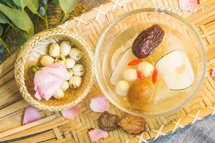 警惕“每逢佳节胖三斤”