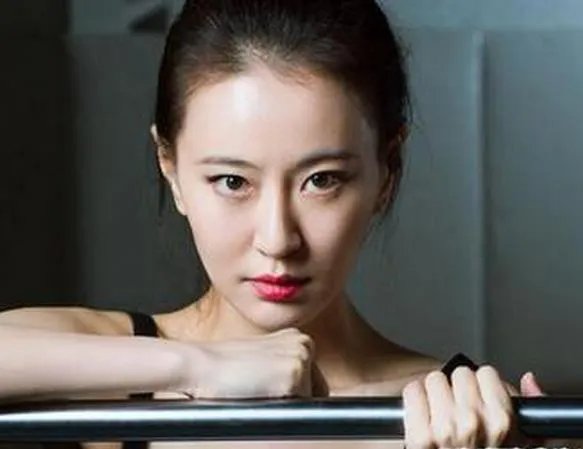 程锦云扮演者王乐君老公是谁  网传王乐君的老公是胡歌