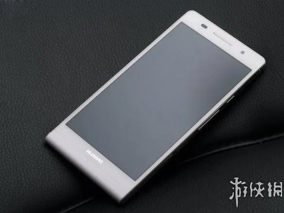 放在兜里都容易折弯了 最薄十大旗舰手机你有吗?