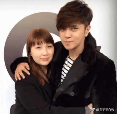 “罗志祥和女化妆师”后续,往日合照被扒出,这是在开玩笑吗?