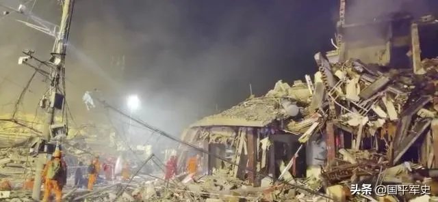 浙江温岭油罐车突发爆炸,汽车被炸飞4层楼高,怎么回事?