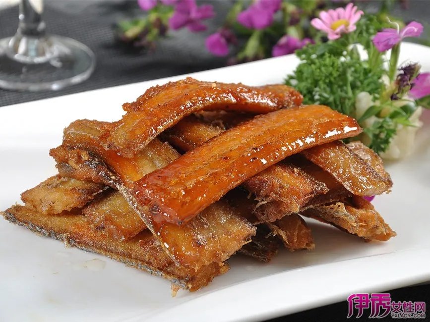 正宗的炸带鱼家常做法,如何做出好吃的炸带鱼