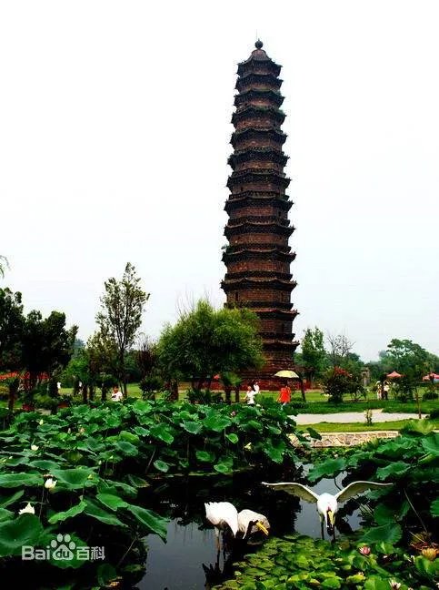 中国最大的琉璃塔在哪里,是什么样子?